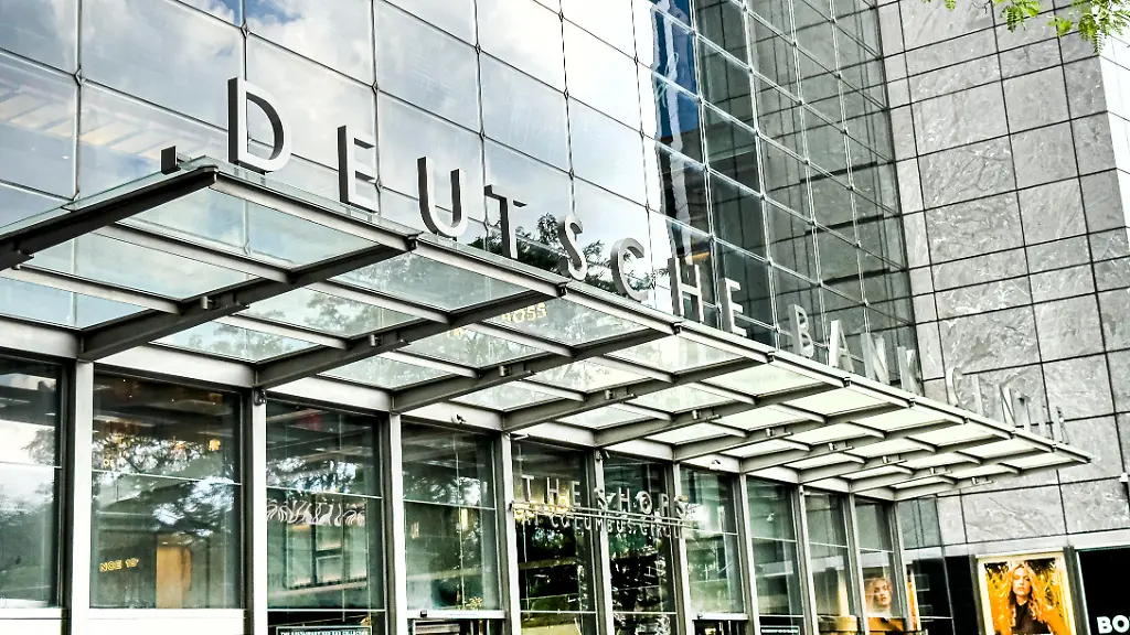 Deutsche Bank räumt Fehler im Umgang mit Epstein ein