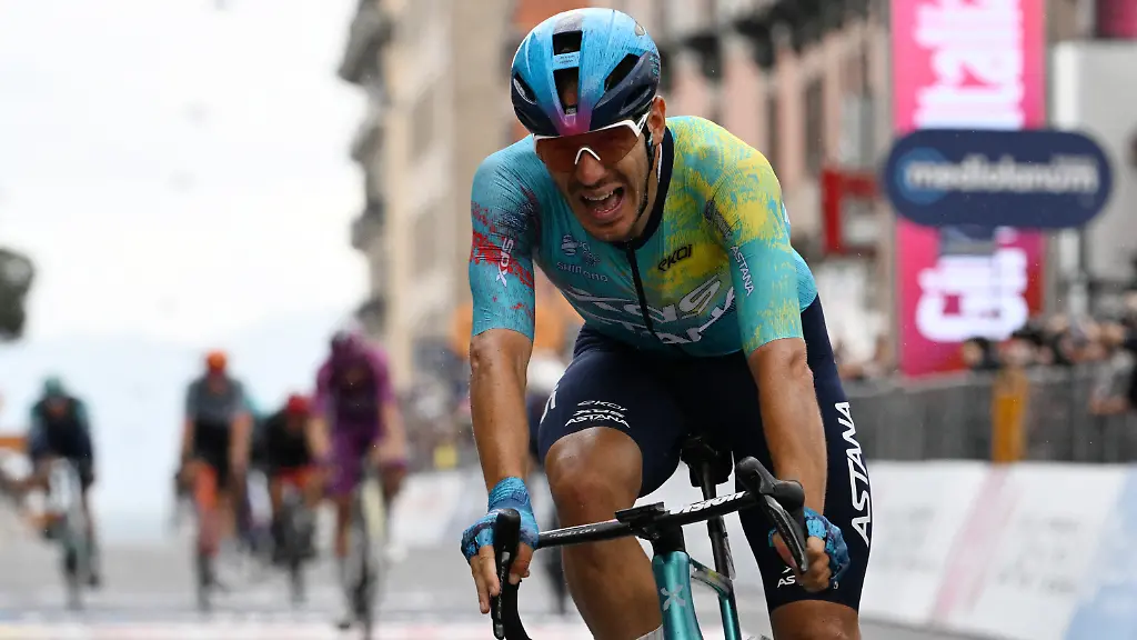 Spannung und Stürze prägen den Giro d’Italia