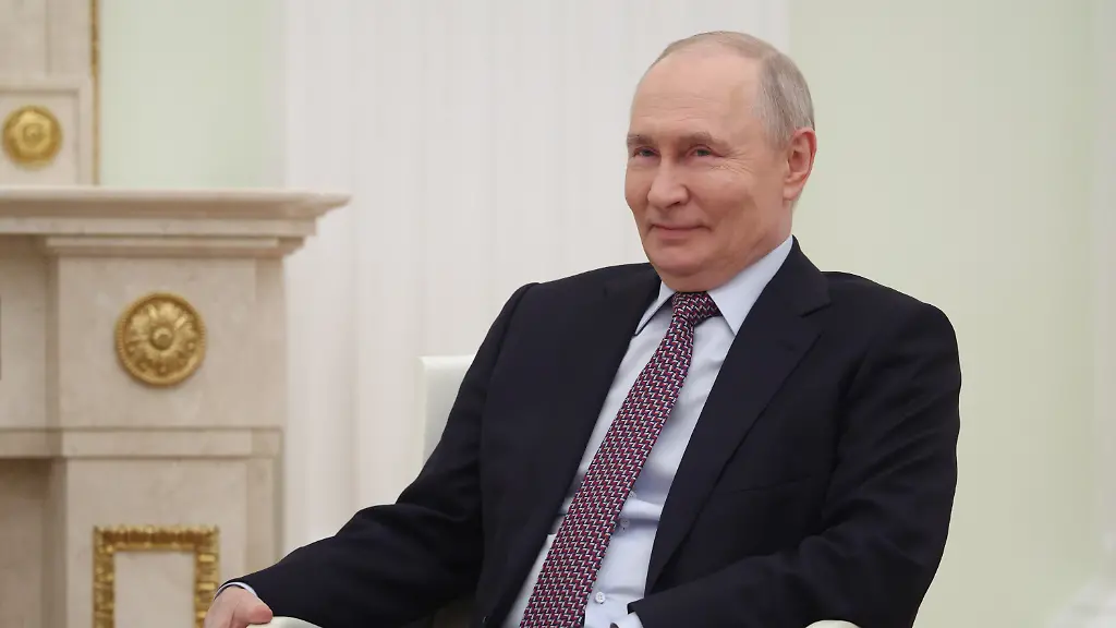 Washington verhandelt Waffenruhe: Putin feiert Siegesparade