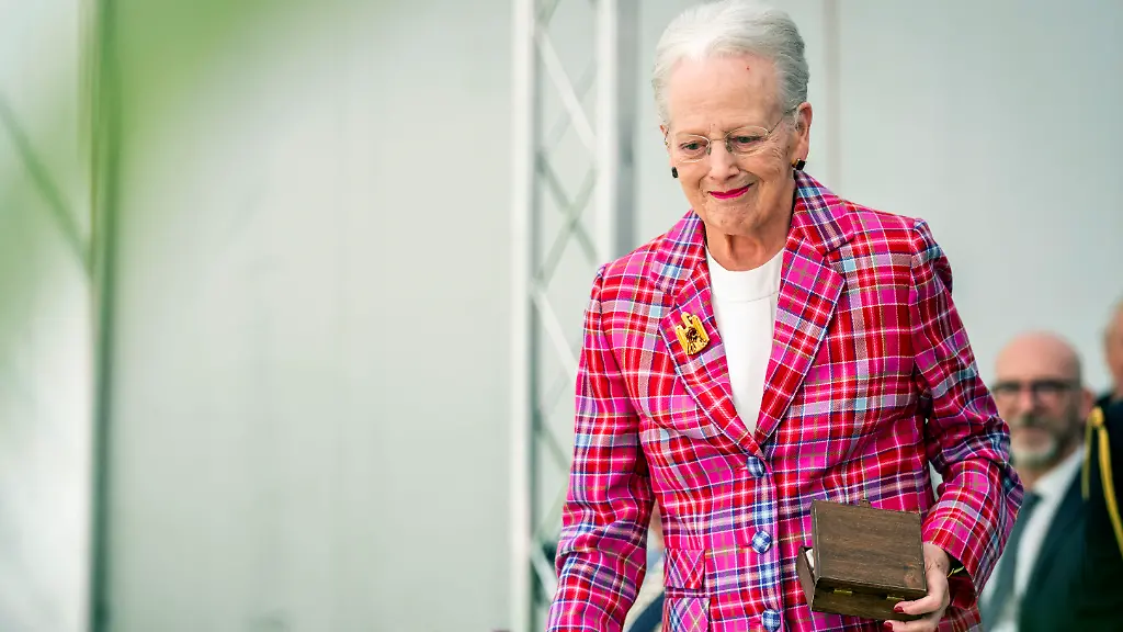 Margrethe II. nach Herzoperation im Krankenhaus
