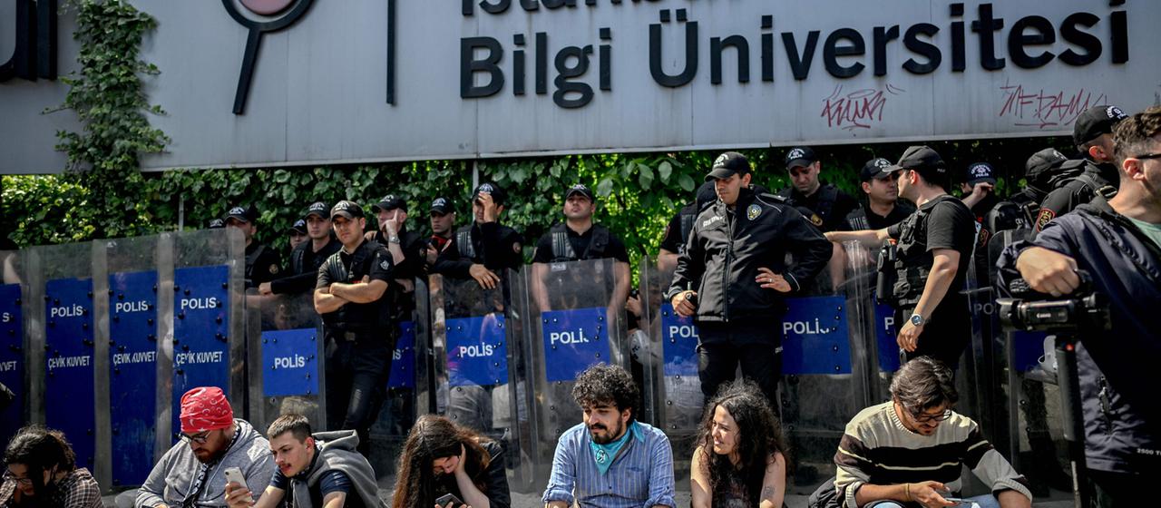 Erdoğan revidiert Entscheidung zur Schließung der Bilgi-Universität
