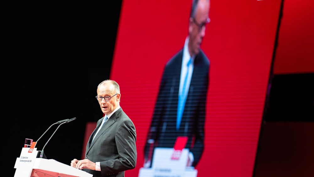 Merz erntet Pfiffe beim DGB-Kongress für Sozialreformen