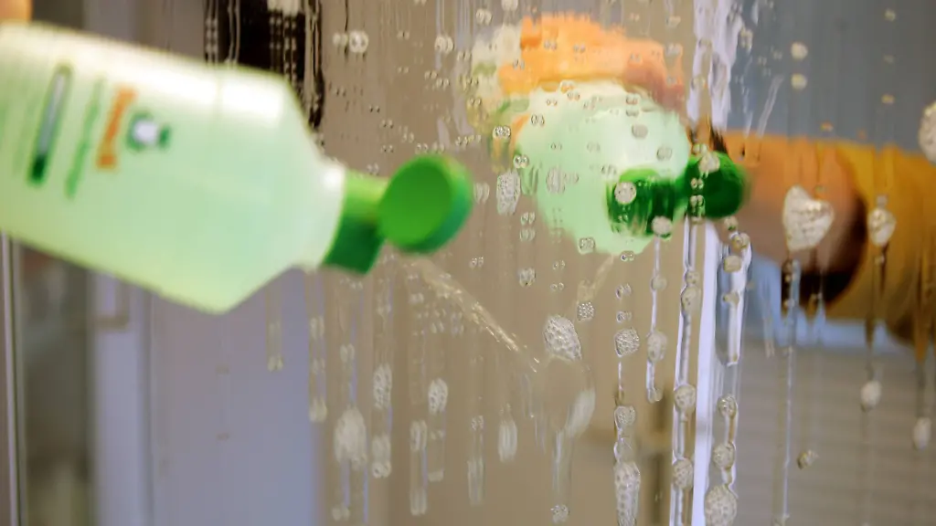 Effektivität von Essigreinigern im Test