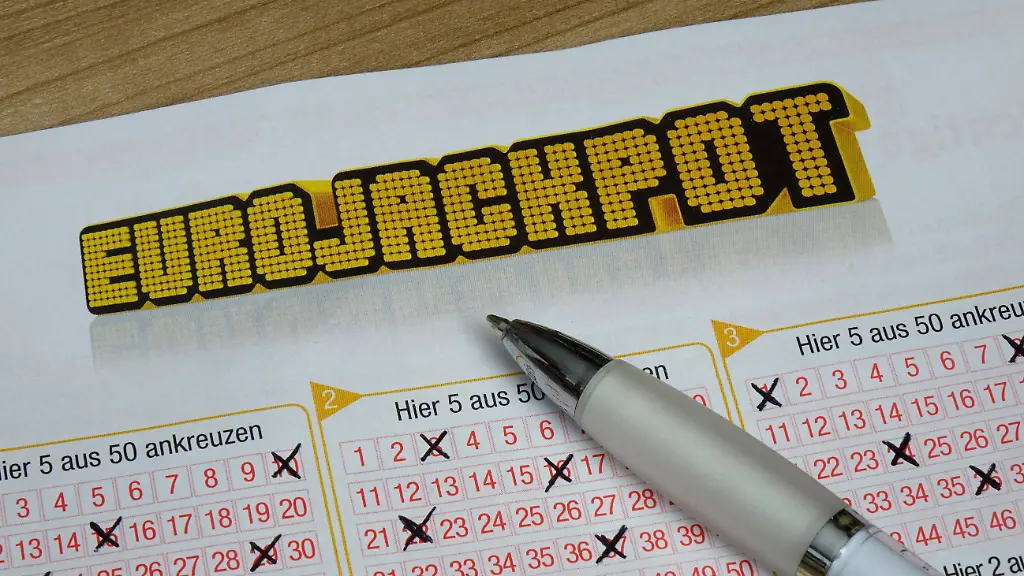 Mathe-Professor erklärt Eurojackpot-Hochquoten-Taktik