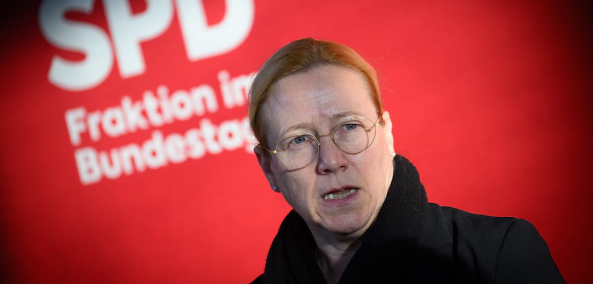 SPD lehnt pauschale Kürzungen beim Elterngeld ab
