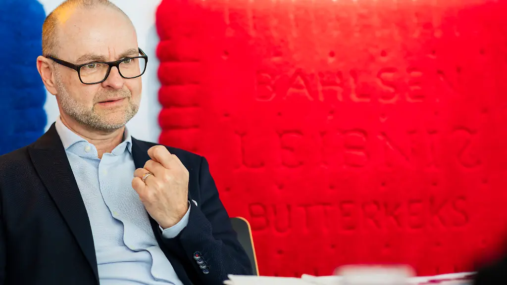 Bahlsen-Chef Alexander Kühnen grenzt sich von der AfD ab und plädiert für Demokratie