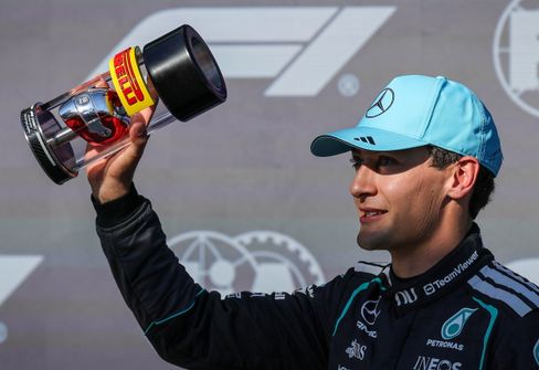 Russell triumphiert über Antonelli in Montréal