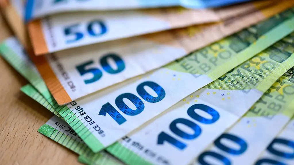 Finanzielle Mehrbelastungen durch Beamtenbesoldung