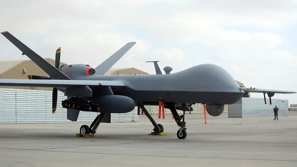 Revolutionsgarden feuern auf US-Drohne und Kampfjet