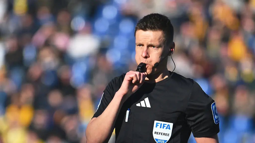 Daniel Siebert leitet Champions-League-Finale als „James Bond“ in Budapest