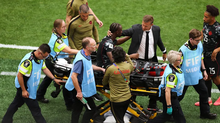 Emotionaler Empfang für verletzten Kanadier Ismael Koné bei der WM