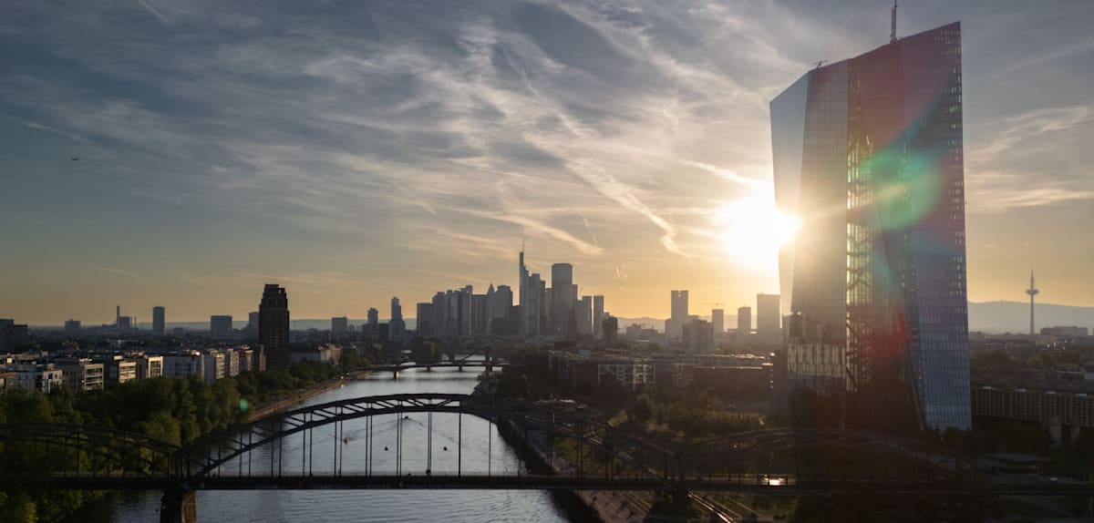 Überraschender Rückgang der Euro-Zone-Wirtschaft im ersten Quartal