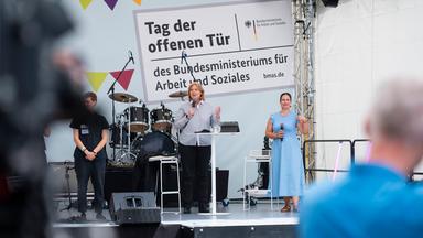 Einblick in den Tag der offenen Tür der Bundesregierung