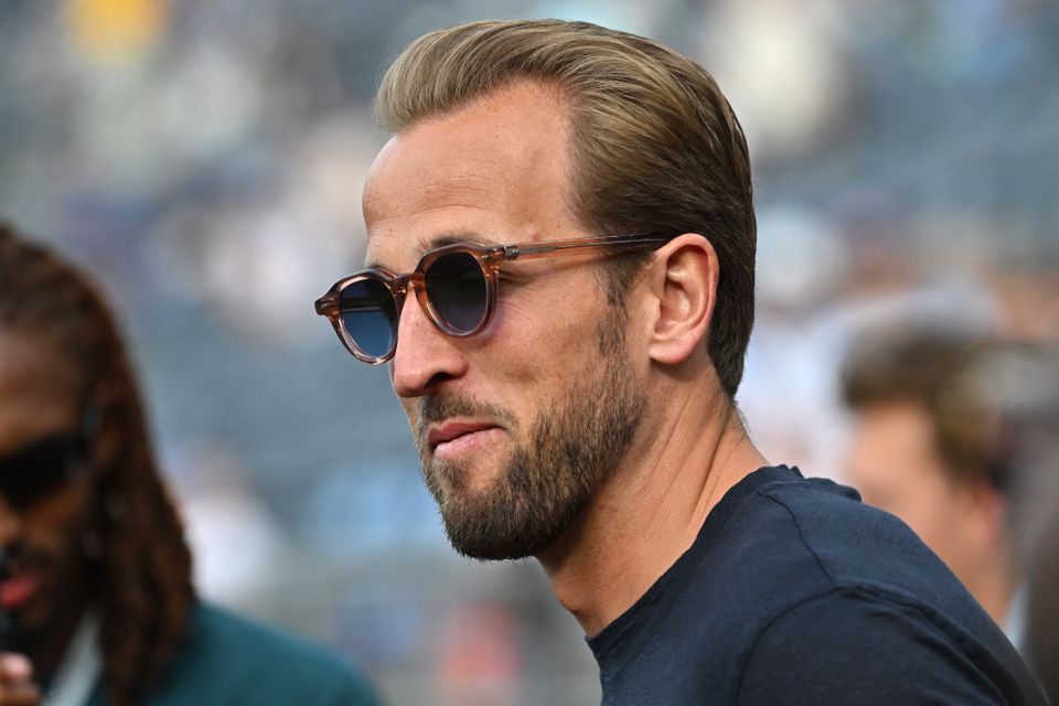 Englische Fußballmannschaft und Harry Kanes Liebe zur Countrymusik