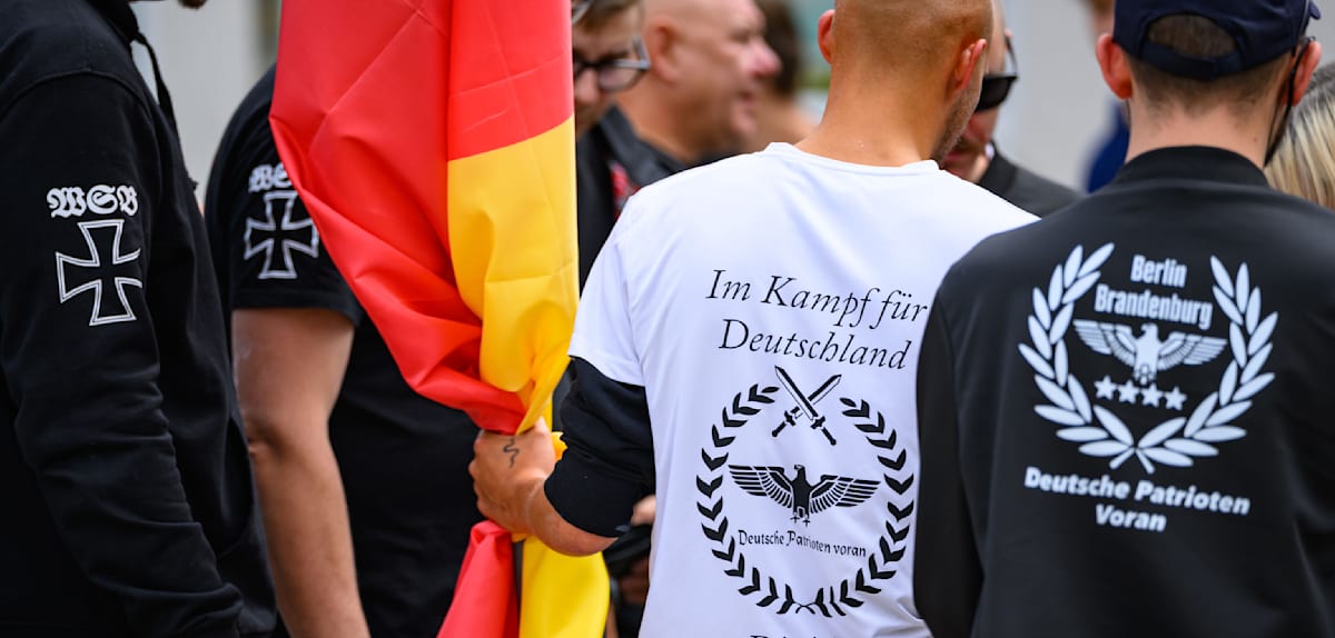 Grüne kritisieren Innenminister wegen Ignoranz gegenüber Rechtsextremismus