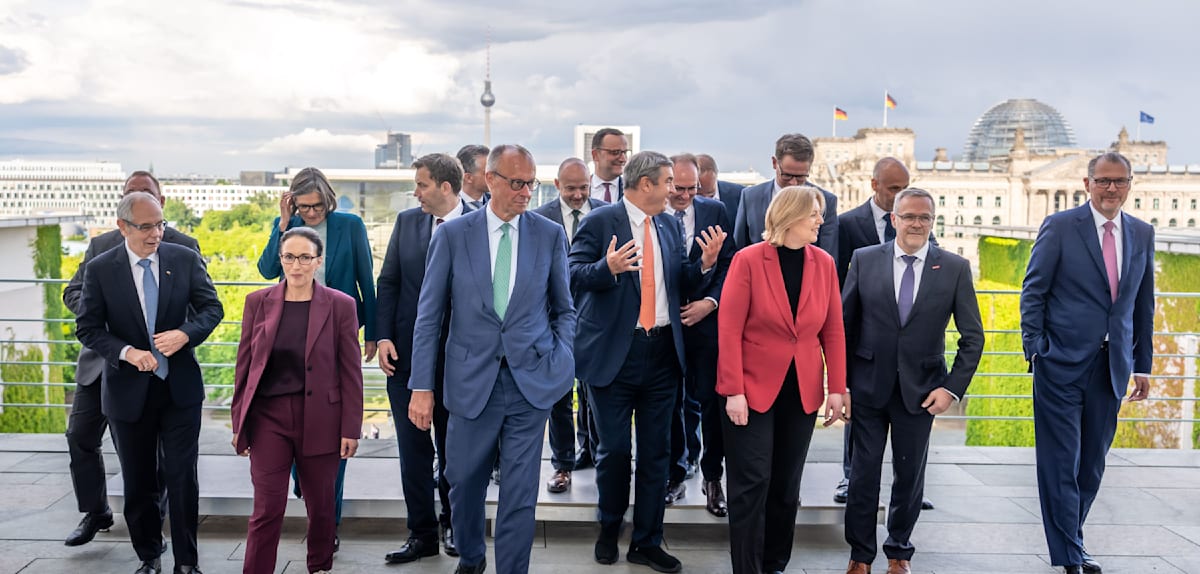 Schwarz-rote Koalition berät über Reformpläne mit Sozialpartnern