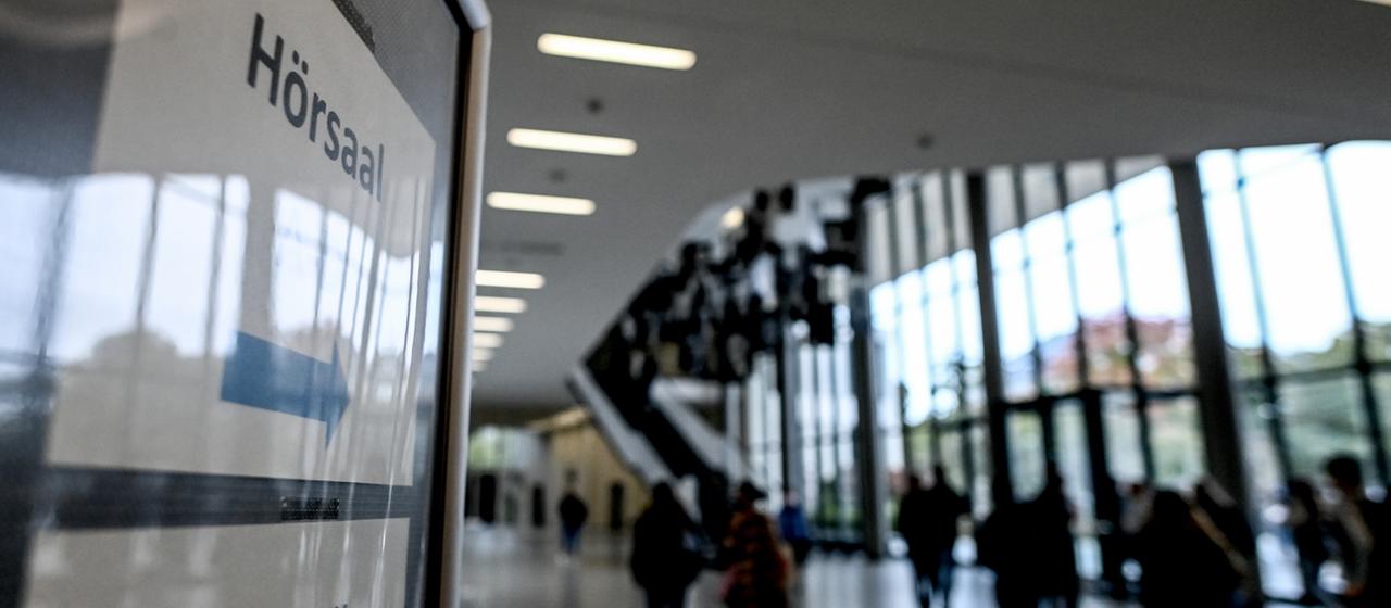 Ungewissheit über BAföG-Erhöhung: Aktuelle Entwicklungen und Debatten