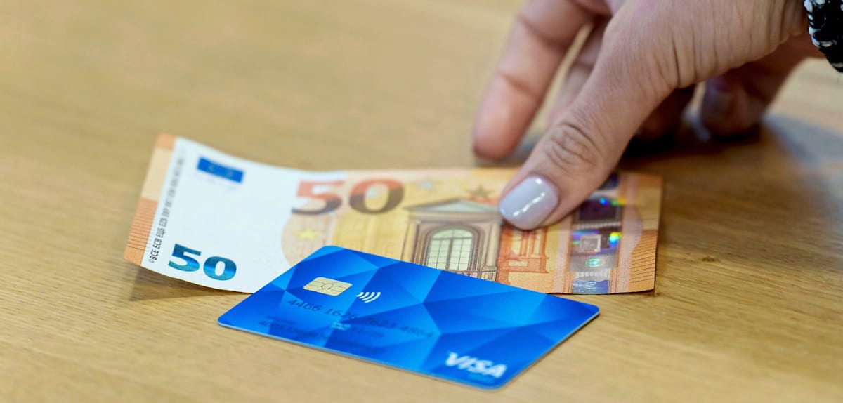 Bezahlkarte für Migranten in der Kritik