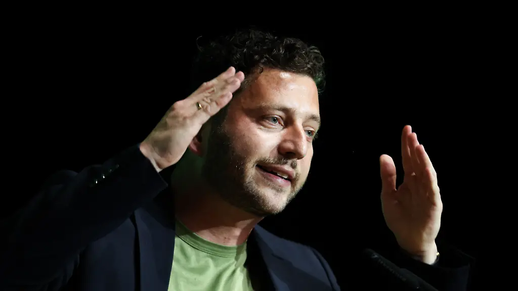Felix Banaszak kritisiert Kanzler Merz scharf
