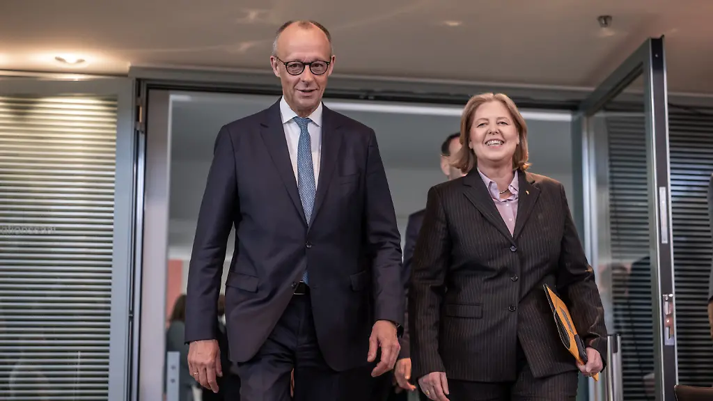 Renten-Vorschläge von Merz und Bas sollen vollständig umgesetzt werden
