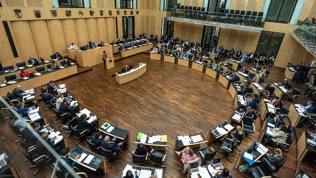 Bundesrat ermöglicht mehr Rente und Apothekenreform