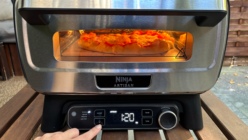 Pizzaöfen im Test: Von Ninja bis Ooni