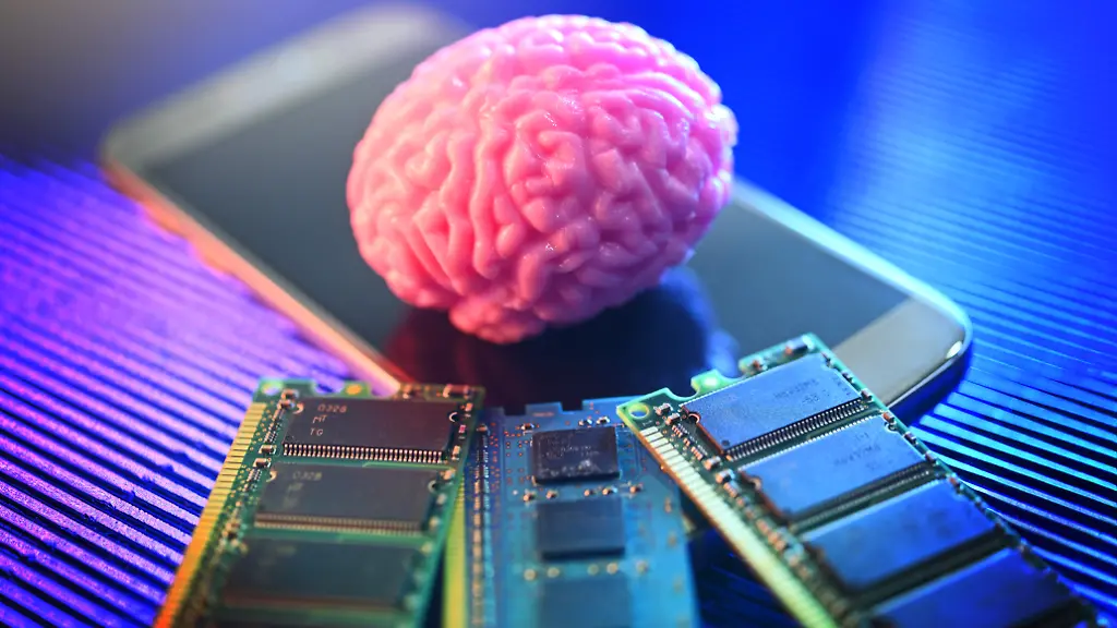 ALS-Patient kann dank Gehirn-Implantat wieder sprechen
