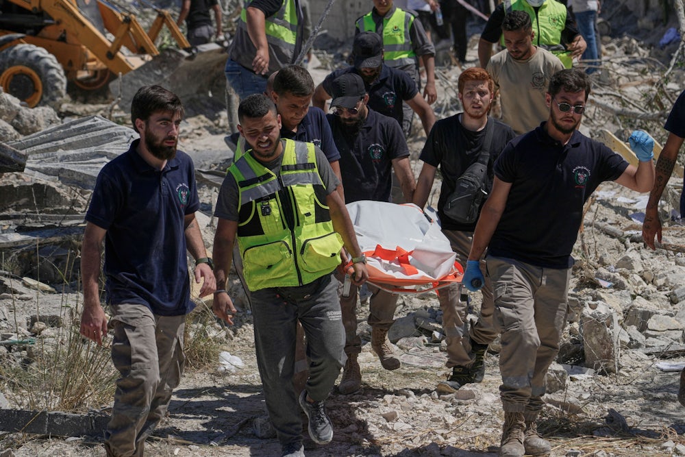 Iran schließt die Straße von Hormus nach israelischem Angriff