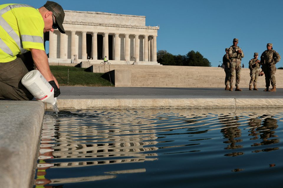 Sanierung des Reflecting Pools: Ein Misserfolg für Trump